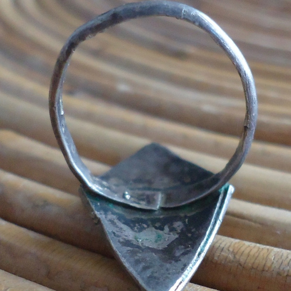 Old Tarnished Zuni Silver Chip Inlay Ring 5 - Picture 5 of 5